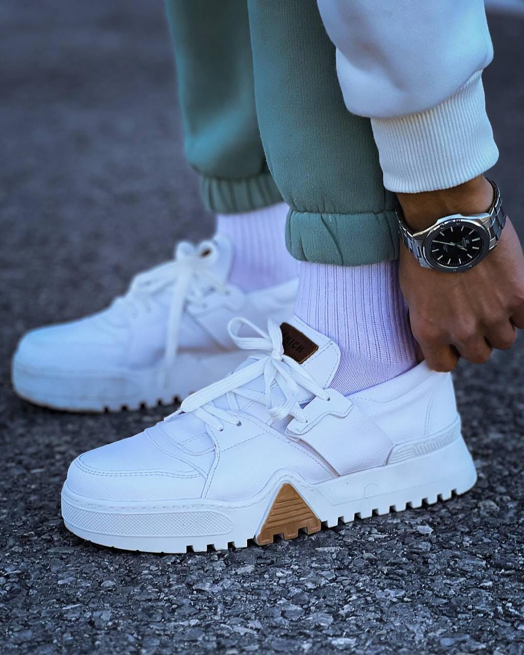 Mens Fashion White Sneakers Lace up Casual Shoes Skate Shoes Size 7.5-10.5