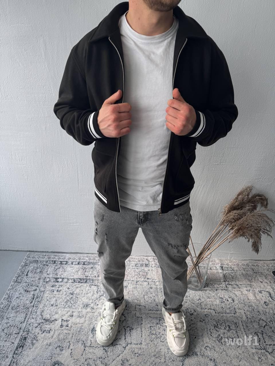 Men’s Casual Bomber Jacket – Minimalist Varsity Zip-Up with Striped Cuffs | Streetwear Outerwear