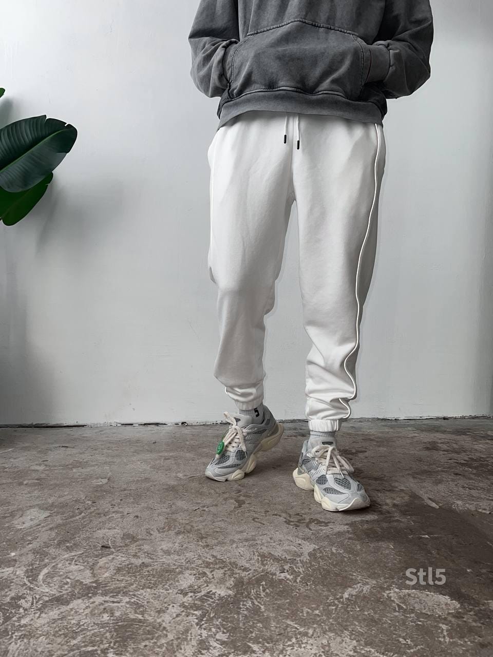 Men's Oversized Jogger Sweatpants: Black & White Side Stripe