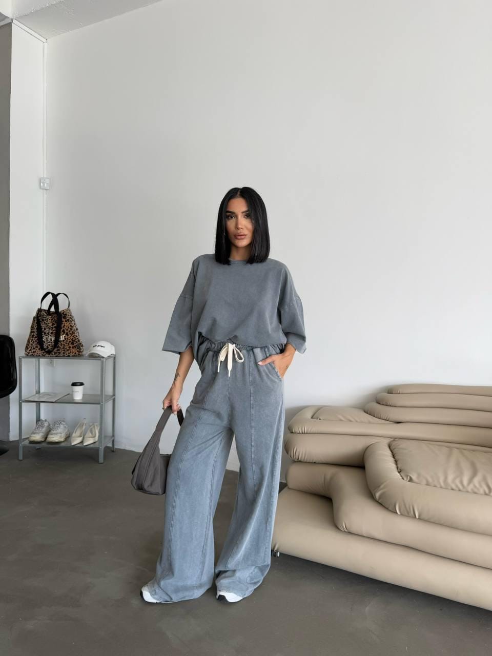 Women’s Oversized Two-Piece Lounge Set – Casual Streetwear Outfit with Wide-Leg Pants & Relaxed Fit Top
