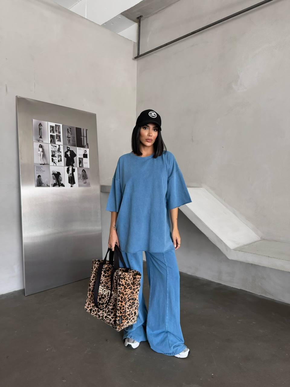 Women’s Oversized Two-Piece Lounge Set – Casual Streetwear Outfit with Wide-Leg Pants & Relaxed Fit Top