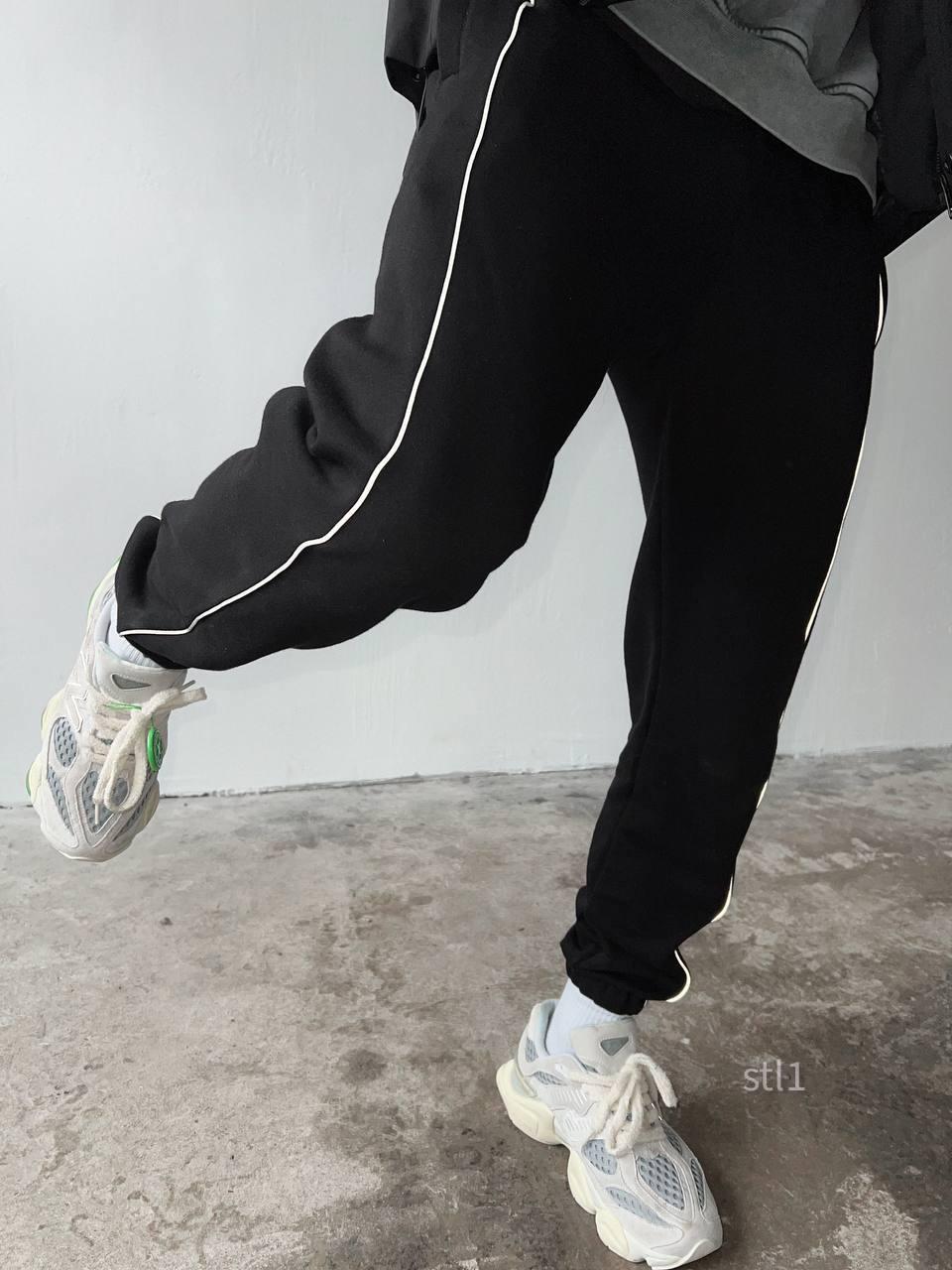 Men's Oversized Jogger Sweatpants: Black & White Side Stripe