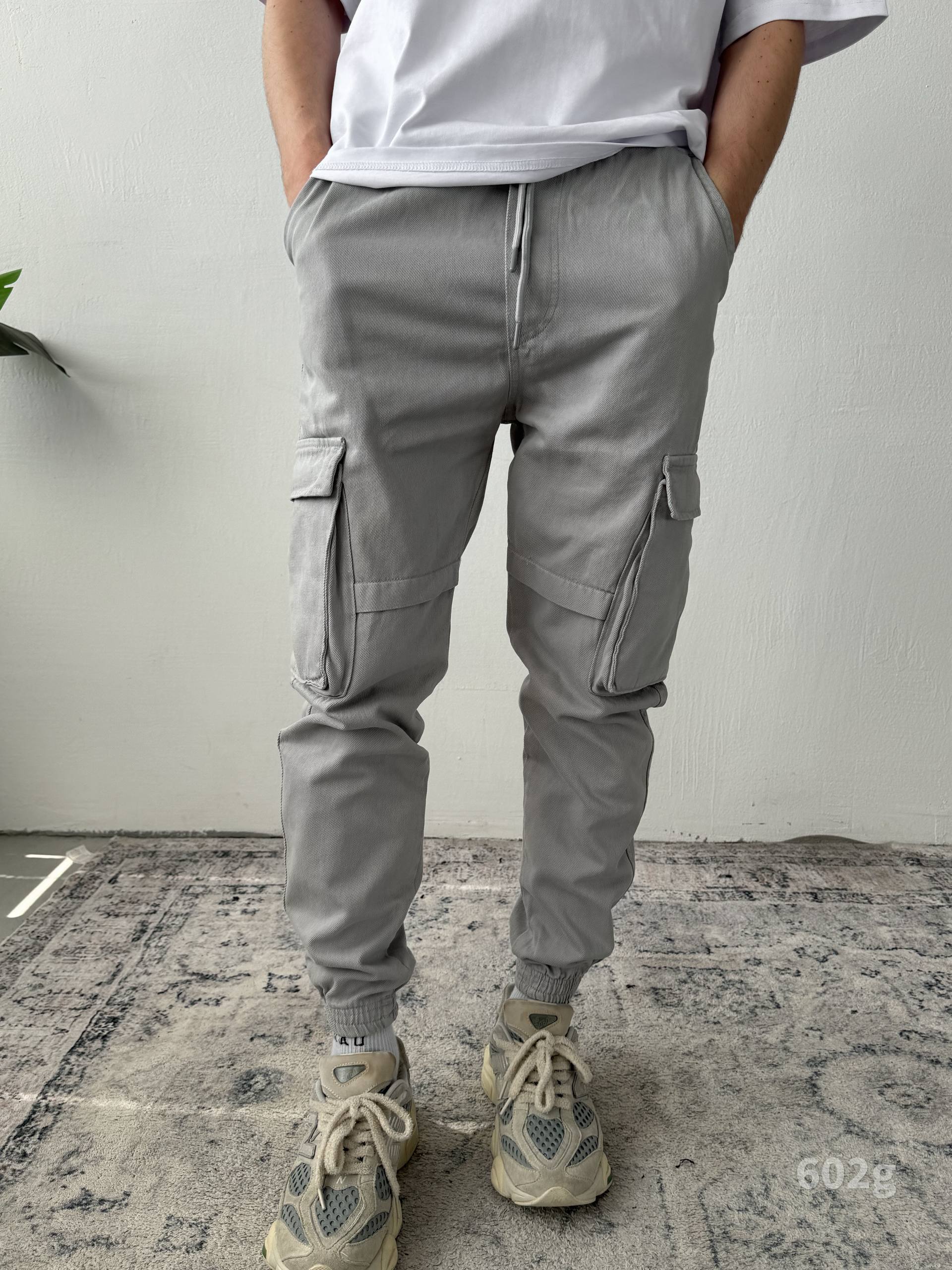 Men’s Cargo Jeans