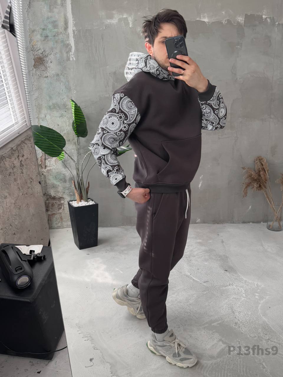 Men’s Fleece Tracksuit with Patterned Sleeves – Premium Cotton Blend Set